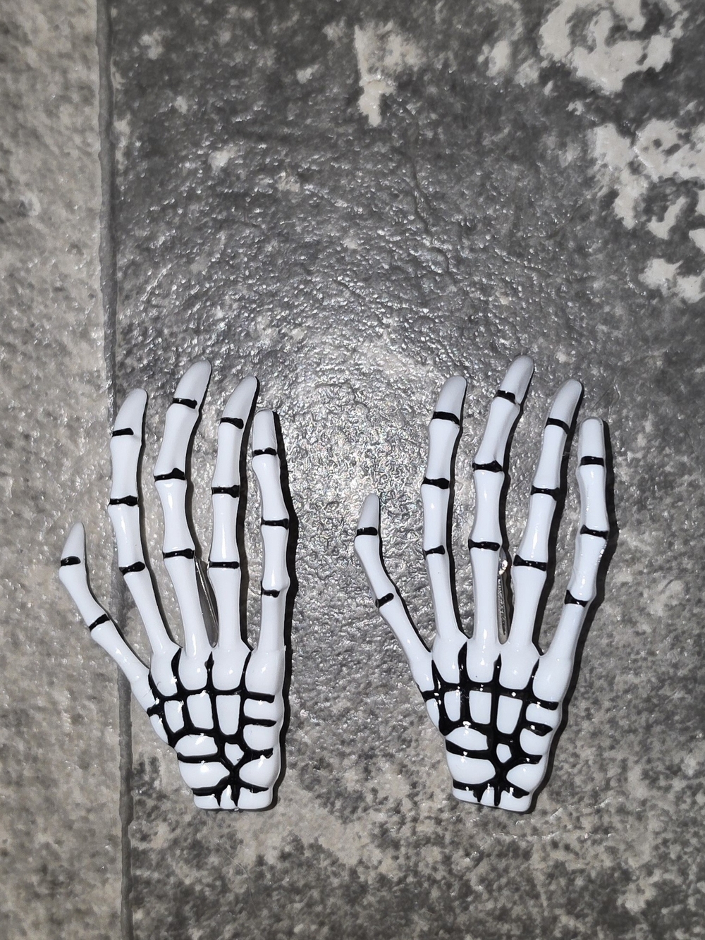 2pc White Skeleton Hands Hair Clips - Decorative Halloween/Goth Accessory BNIB